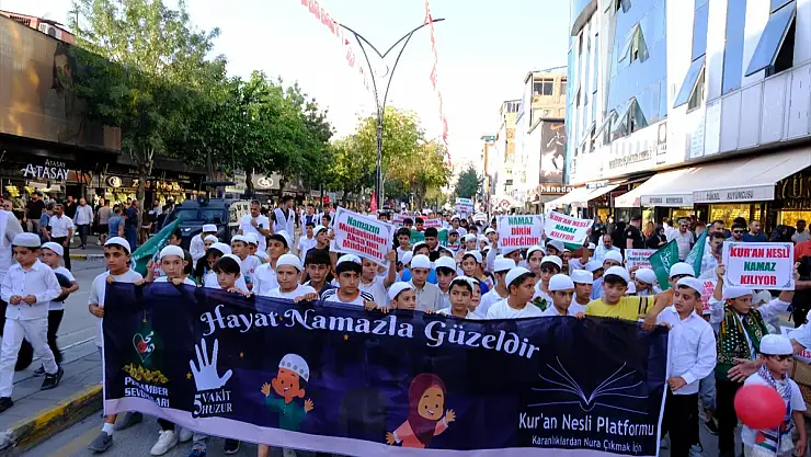 Van'da 'Hayat Namazla Güzeldir' etkinliğine yoğun ilgi