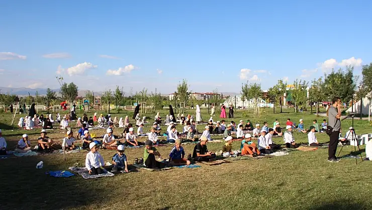 Ağrı'da 'Hayat Namazla Güzeldir' Programı