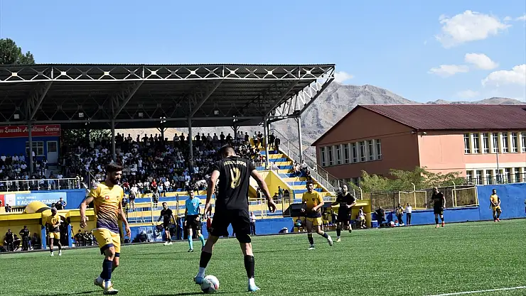 Bitlis Özgüzelderespor adını 2. tura yazdırdı