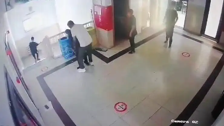 Erzurum'da öğretmen heimlich manevrası, öğrenciyi kurtardı