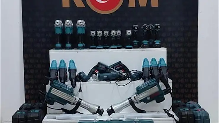 Kars'ta kaçakçılığa geçit yok: 32 gözaltı