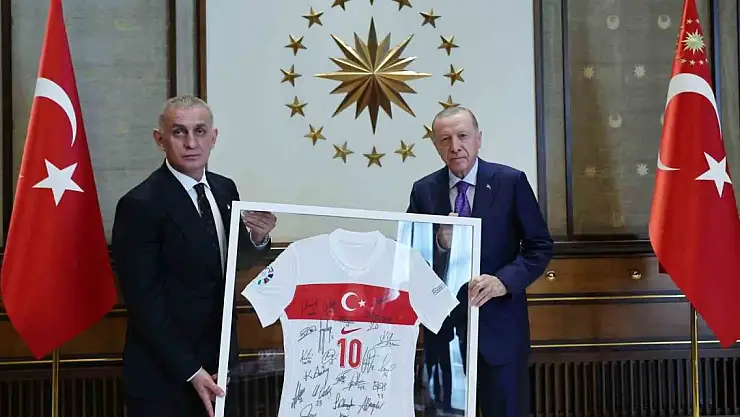 TFF Başkanı ile beraberindeki heyet Cumhurbaşkanlığı Külliyesi'nde