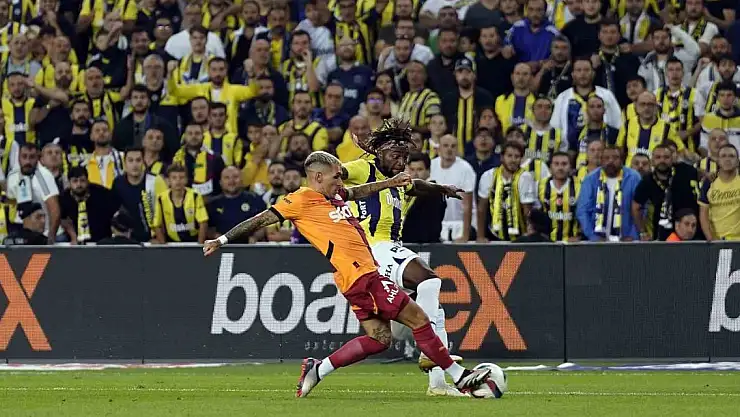 Fenerbahçe'nin evinde Galatasaray 2-0 öne geçti!