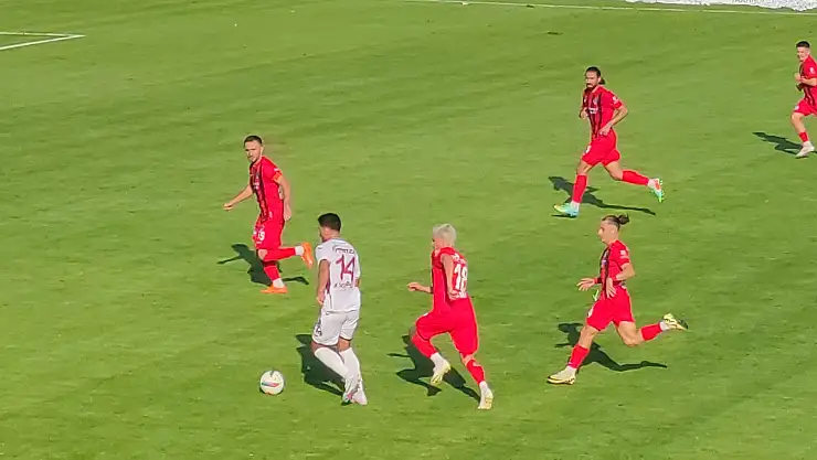 Vanspor kendi evinde Elazığspora'a 2-0 mağlup oldu