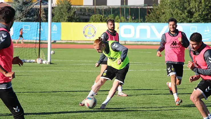 Ağrıspor taraftarı önünde ilk puanını almak istiyor