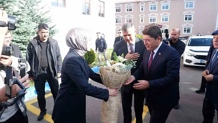 Adalet Bakanı Yılmaz Tunç Erzurum'da