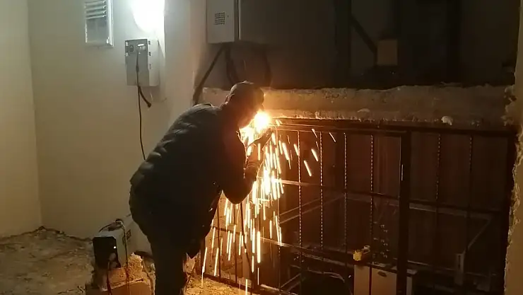 Ağrı'da Asansör Boşluklarına Korkuluk Önlemi Artıyor