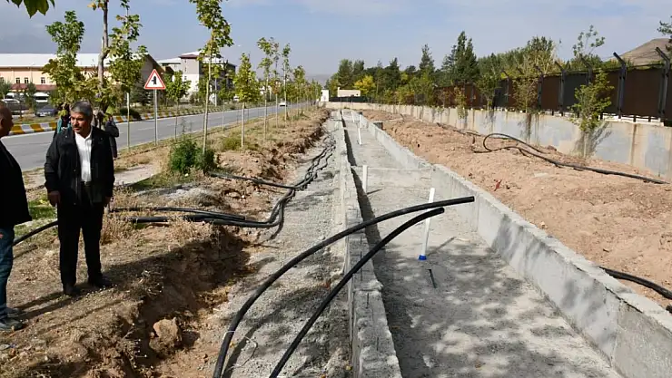 Patnos'a 300 Metrelik Süs Havuzu