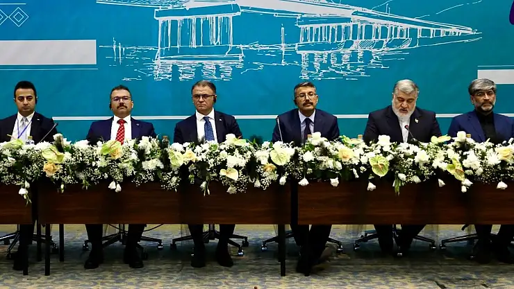 Van Valisi Balcı, İran'da işbirliği toplantısına katıldı