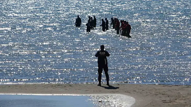 Van'da 100 kişilik özel ekip kayıp Rojin'i arıyor