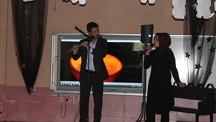 Ağrı'da 'Kütüphane Açılışı ve Şiir Dinletisi'