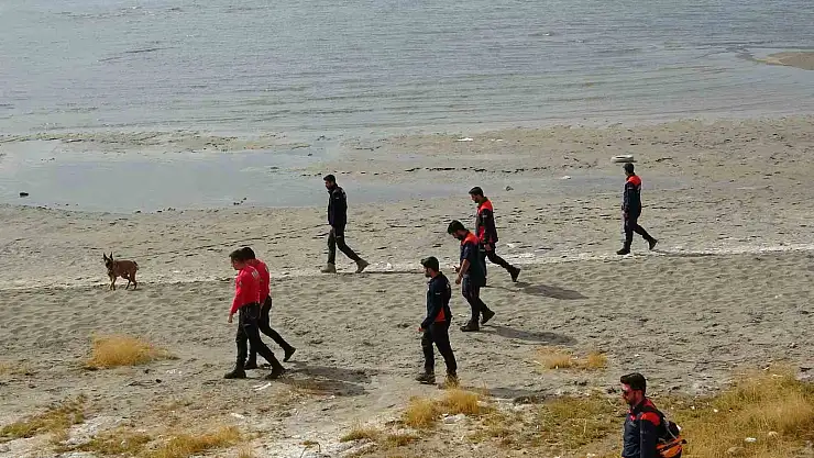 Van'da kaybolan Rojin'den 12 gündür haber yok