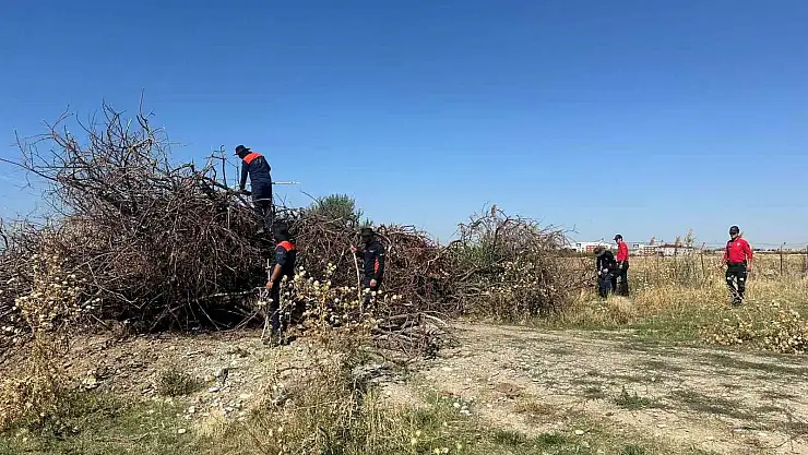 Van'da kayıp Rojin, metruk yerlerde aranıyor