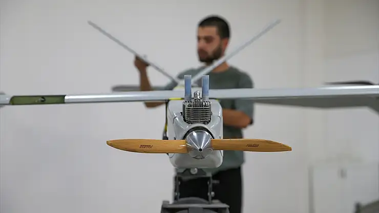 Van'da mühendisler 10 saat havada kalabilen insansız hava aracı geliştirdi