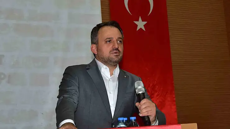 Bakan Yardımcısı Eminoğlu, Bitlis'te gençlerle buluştu
