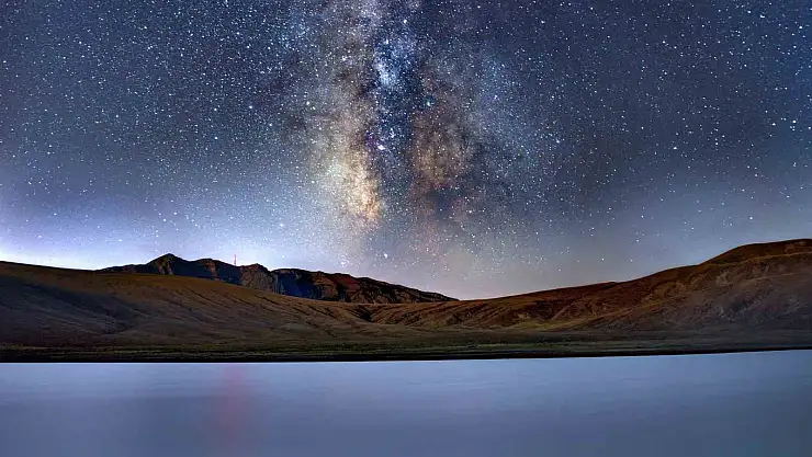 Bitlis'te göllerle yıldızların buluşması büyülüyor