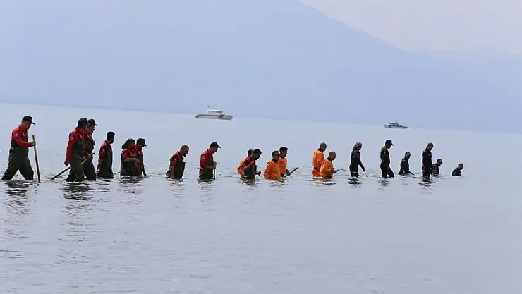 Van'da Kaybolan Rojin İçin Arama Çalışmaları Sürüyor