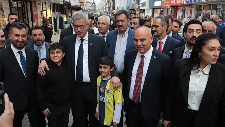 Bakan Memişoğlu Ağrı Caddelerinde