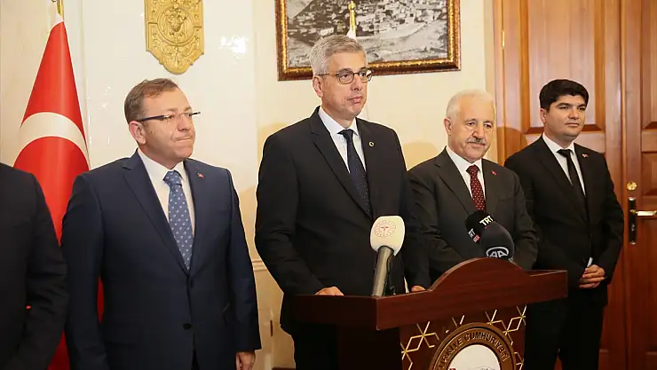 Kars'ta Sağlık Bakanı Memişoğlu'dan, e-Nabız açıklaması