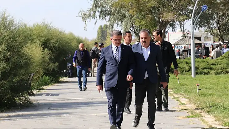 Van'da Kaybolan Rojin'i Arama Çalışmalarına Van Valisi'de Katıldı