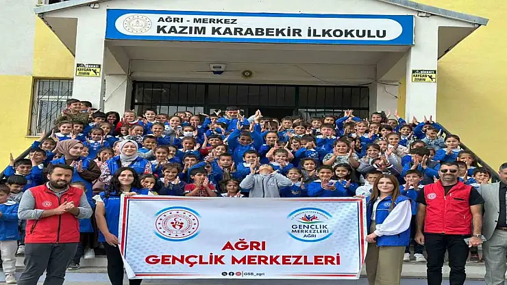 Ağrı'da Merkezim Her Yerde Projesi Çocukların Yüzünü Güldürüyor