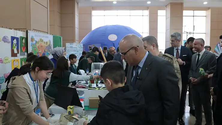 Ağrı'da 'Bilim Şenliği'