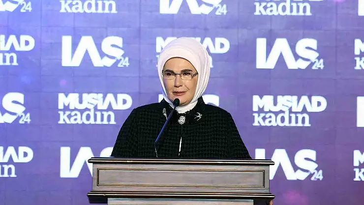 Emine Erdoğan, Uluslararası Farkındalık Zirvesi'nde 'kadın' vurgusu yaptı