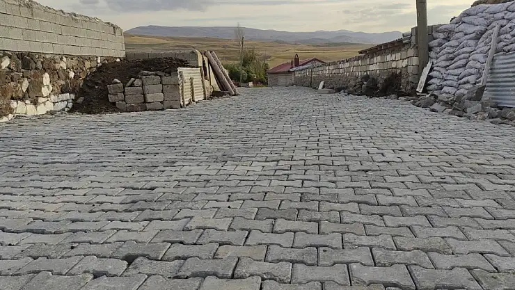 Boyalan Köyü'nde İmece Usulü Yol Çalışması