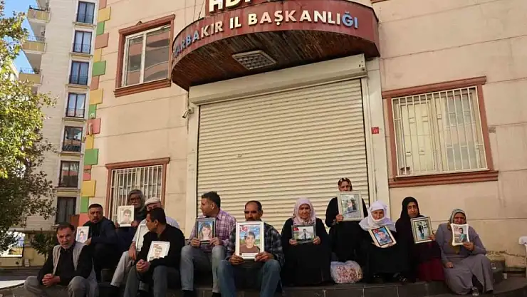 Diyarbakır Anneleri Kendilerini Ziyaret Etmeyen CHP Genel Başkanı Özgür Özel'e Tepkili