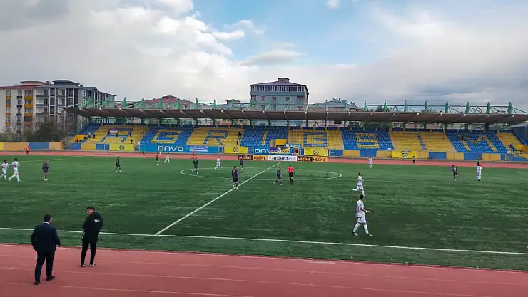 Ağrıspor son dakikada yıkıldı