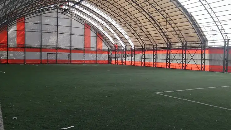 Ağrı'da Halı Saha İşletmecileri Kış Öncesi Tedbir Alıyor