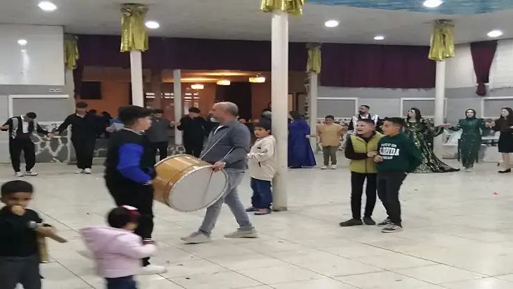 Ağrı'da sezonun son düğünleri yapılıyor