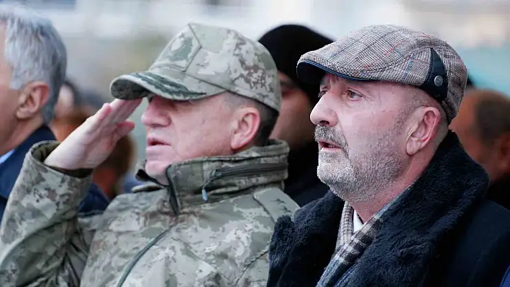 Emekli Korgeneral Zekai Aksakallı'nın ismi Erzurum'da bir caddeye verildi