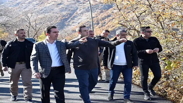 Bitlis Valisi köylerde yapılan yol çalışmalarını inceledi