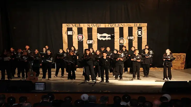 Büyük Önder Atatürk Bitlis'in Ahlat ilçesinde törenle anıldı