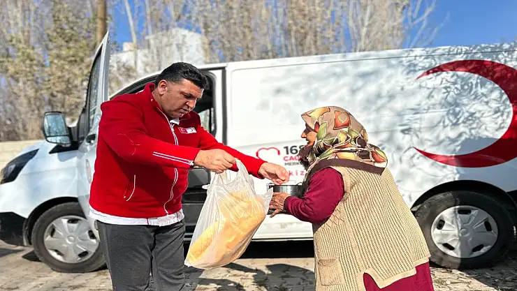 Asım Sabri Ülker Aşevi Günde 3 Bin 200 Kişiye Umut Oluyor