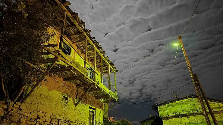 Erzurum'da stratokümülüs bulutları hayran bıraktı