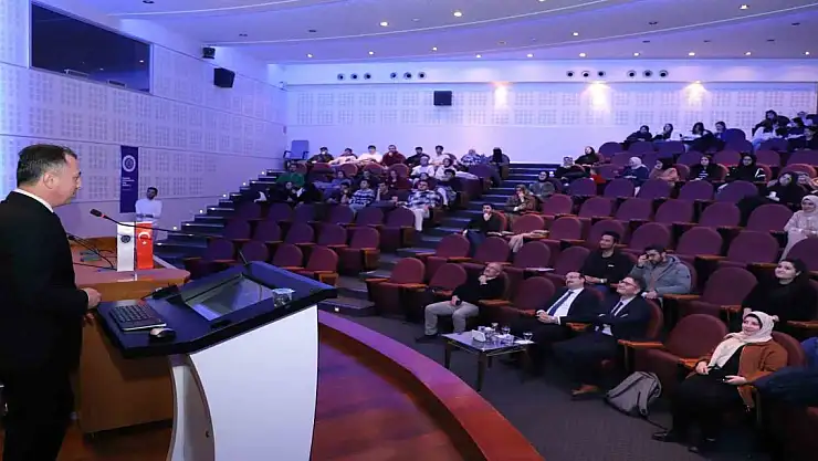 Erzurum Atatürk Üniversitesinde Anlamlı Konferans