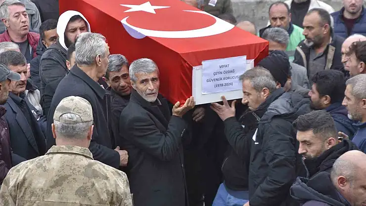 Kalp krizi sonucu hayatını kaybeden güvenlik korucuları Bitlis'te toprağa verildi