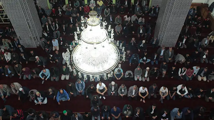 Ağrı'da bayram namazı coşkusu