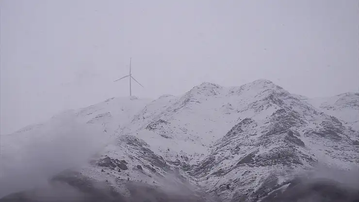 Van, Hakkari, Bitlis ve Muş'ta 283 yerleşim yerinin yolu kapandı