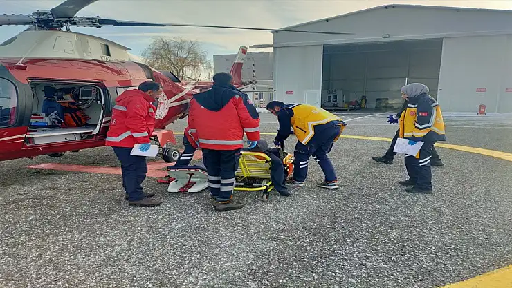 'Dadaş 25 Hava Ambulansı' Hayat Kurtarmaya Devam Ediyor