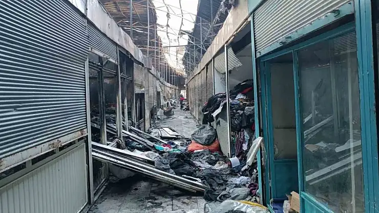 Van Mısır Çarşısı'ndaki hasar ortaya çıktı