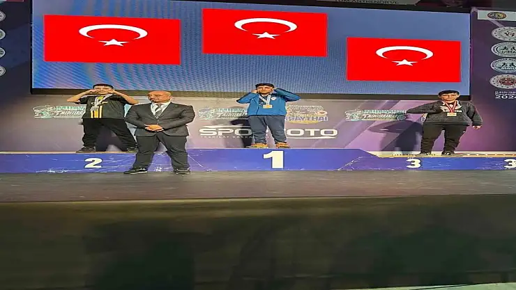 Erzurumlu Muay Thai Sporcuları Antalya'dan 3 Madalya ile Döndü