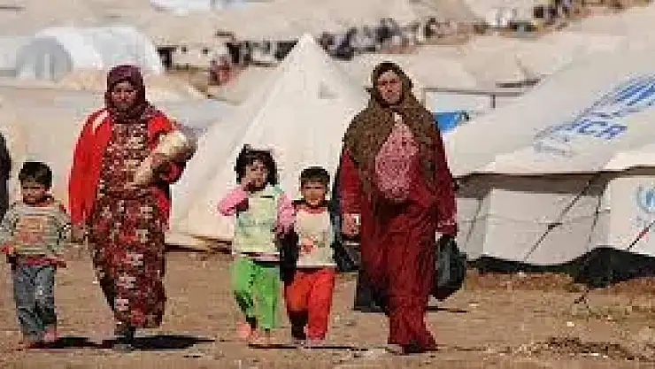 Irak'a kaçan Suriyeli askerler protesto düzenledi