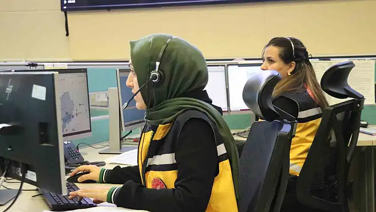 Van'da 112 çalışanlarının mücadelesi: Tek kişiden 8 bin 500 çağrı