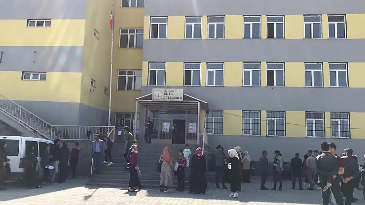 Ağrı'da YKS heyecanı yaşandı