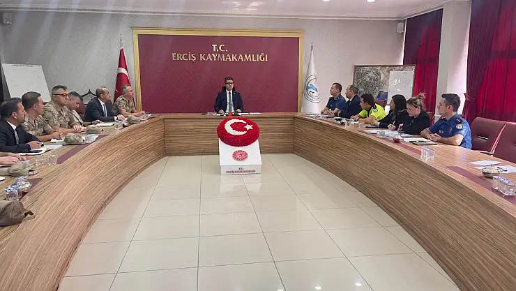 2025–2026 Eğitim-Öğretim Yılı Güvenlik ve Koordinasyon Toplantısı Gerçekleştirildi