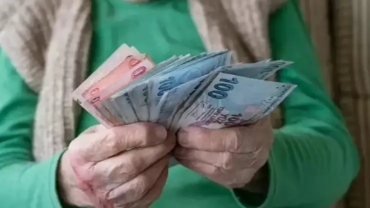 2026 Emekli Maaşı Zammı Hesaplama: SSK ve Bağ-Kur İçin En Düşük Maaş Ne Olacak?