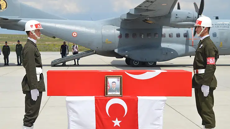 Şehit Askerin Naaşı Memleketi Ağrı'ya getirildi